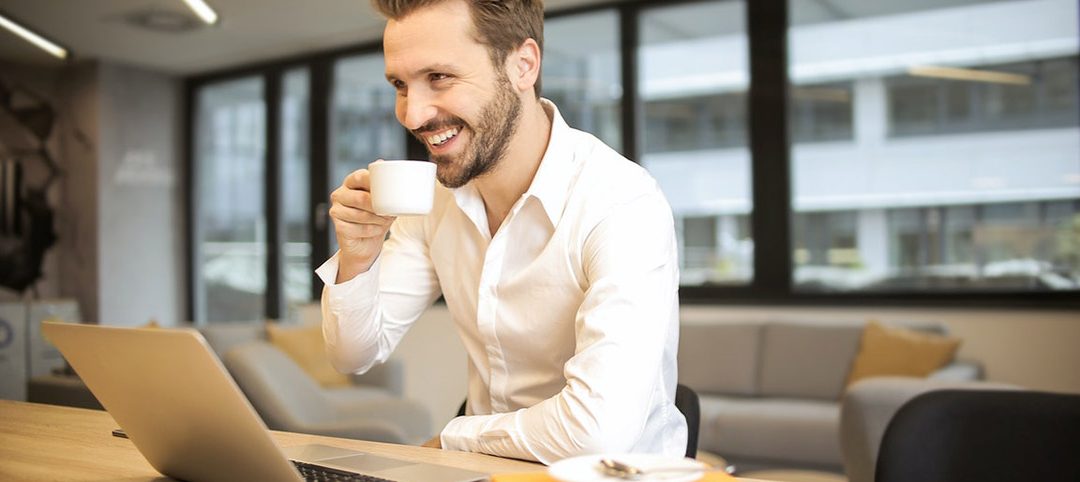 Los líderes divertidos inspiran admiración: descubre cómo usar tu sentido del humor (sin necesidad de volverte comediante)