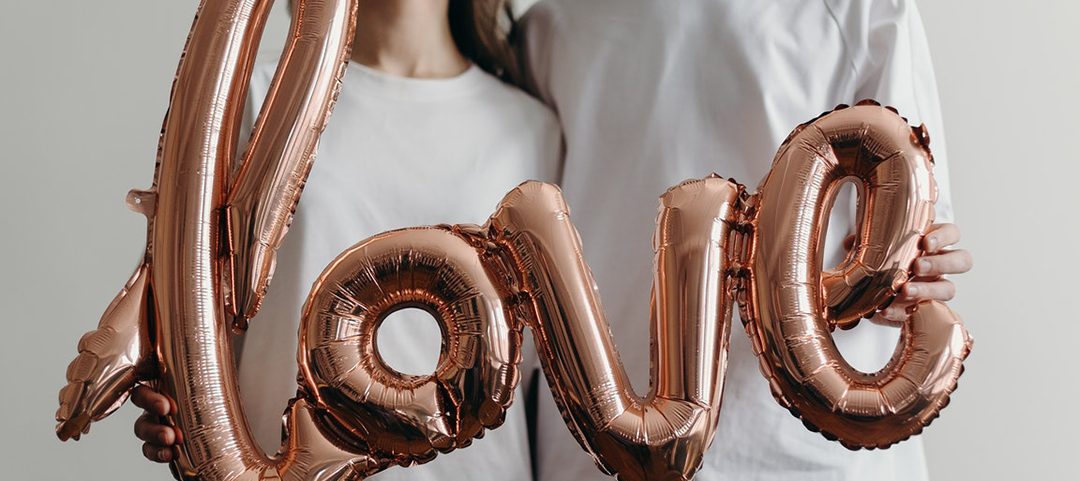 Conoce los 5 “Lenguajes del Amor”. Encontrar el tuyo podría hacer que tus conexiones emocionales sean mucho más satisfactorias