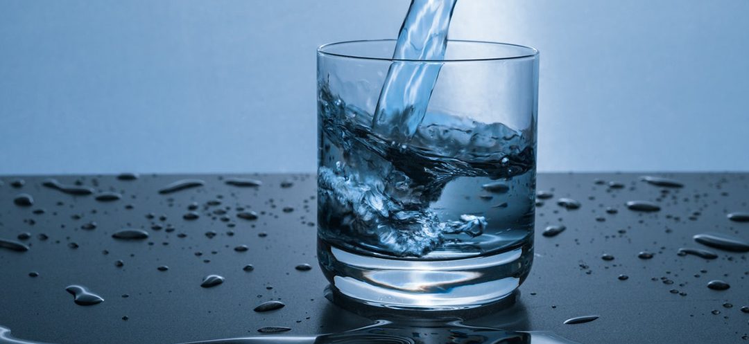 Si tienes sed, ya es demasiado tarde: Tu cuerpo está deshidratado