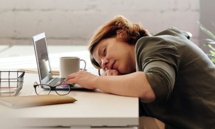 ¿En tu empresa se rinde culto al exceso de trabajo?… hay vida allá afuera