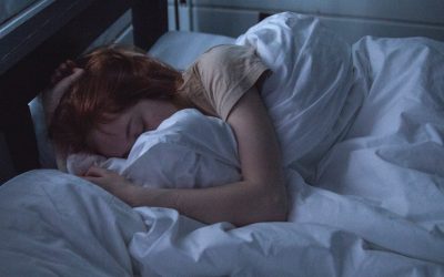 ¿Con hambre justo antes de dormir? Esto es lo que deberías comer
