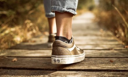 Acelera el paso: caminar rápido puede generar grandes beneficios para tu salud