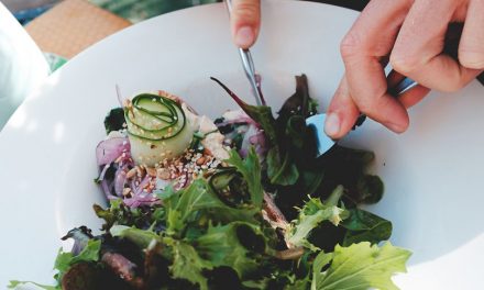 Expertos, pónganse de acuerdo. ¿Por qué hay tantas contradicciones en la nutrición?